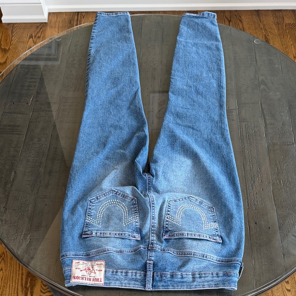 True Religion Women's Light Blue Skinny Jeans. Rhinestone Pocket Detail. Size 27 - Picture 8 of 8